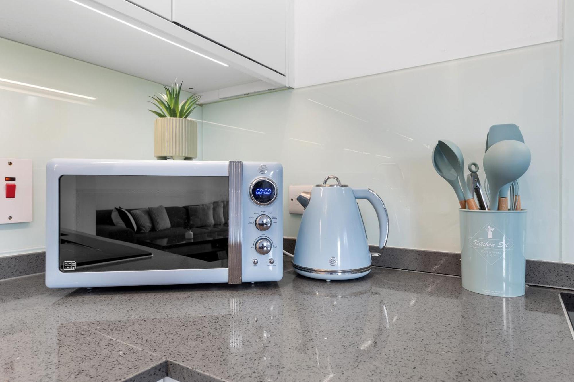 Luxury 4 Bedroom Flat With Stunning Shard View From Terrace In Central London! Next To Station, Sleeps 9 외부 사진