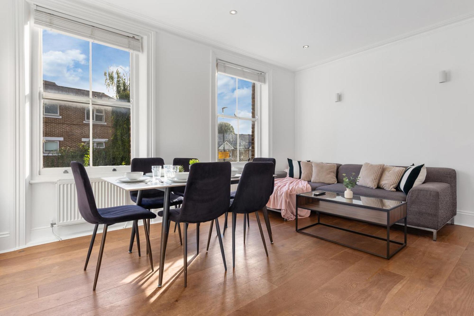 Luxury 4 Bedroom Flat With Stunning Shard View From Terrace In Central London! Next To Station, Sleeps 9 외부 사진