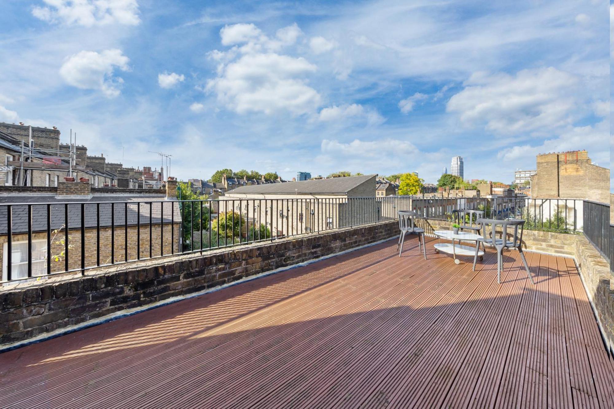 Luxury 4 Bedroom Flat With Stunning Shard View From Terrace In Central London! Next To Station, Sleeps 9 외부 사진