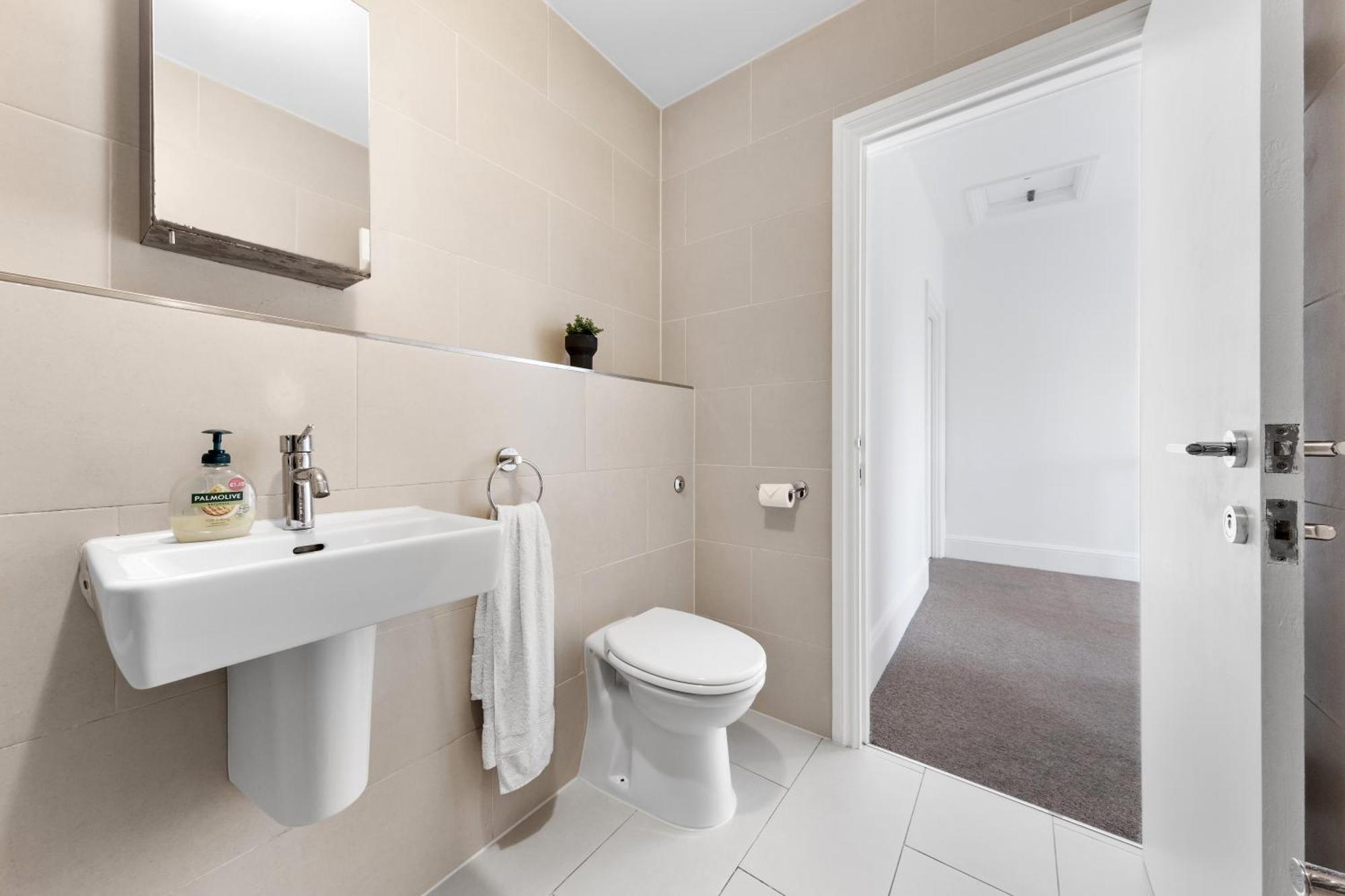 Luxury 4 Bedroom Flat With Stunning Shard View From Terrace In Central London! Next To Station, Sleeps 9 외부 사진