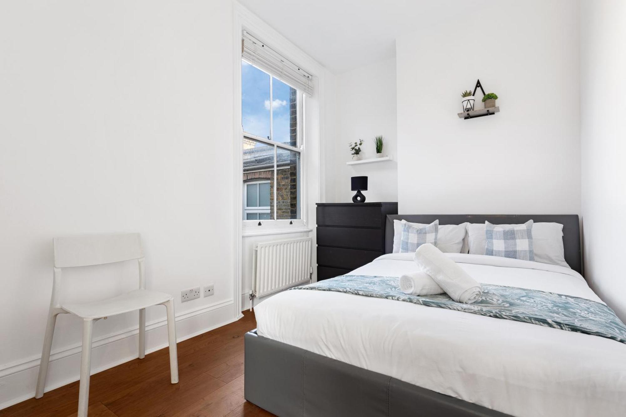 Luxury 4 Bedroom Flat With Stunning Shard View From Terrace In Central London! Next To Station, Sleeps 9 외부 사진
